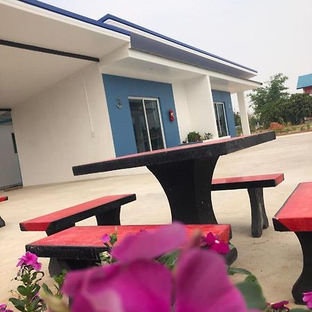 Siri Resort 마하 사라캄 외부 사진